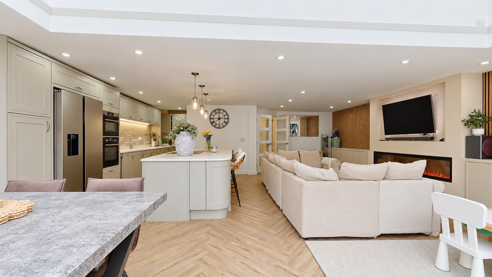 Garthwaite Crescent, Shenley Brook End, Milton Keynes